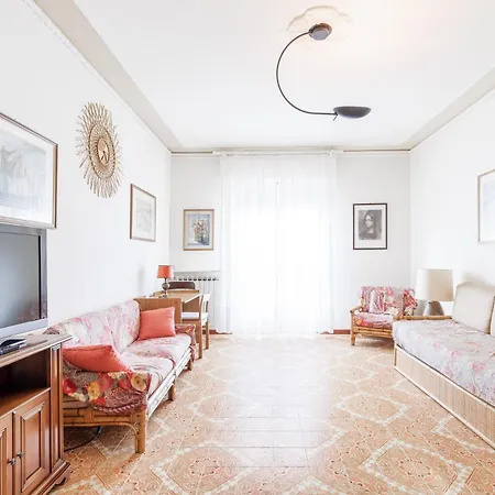 Casa Con Giardino